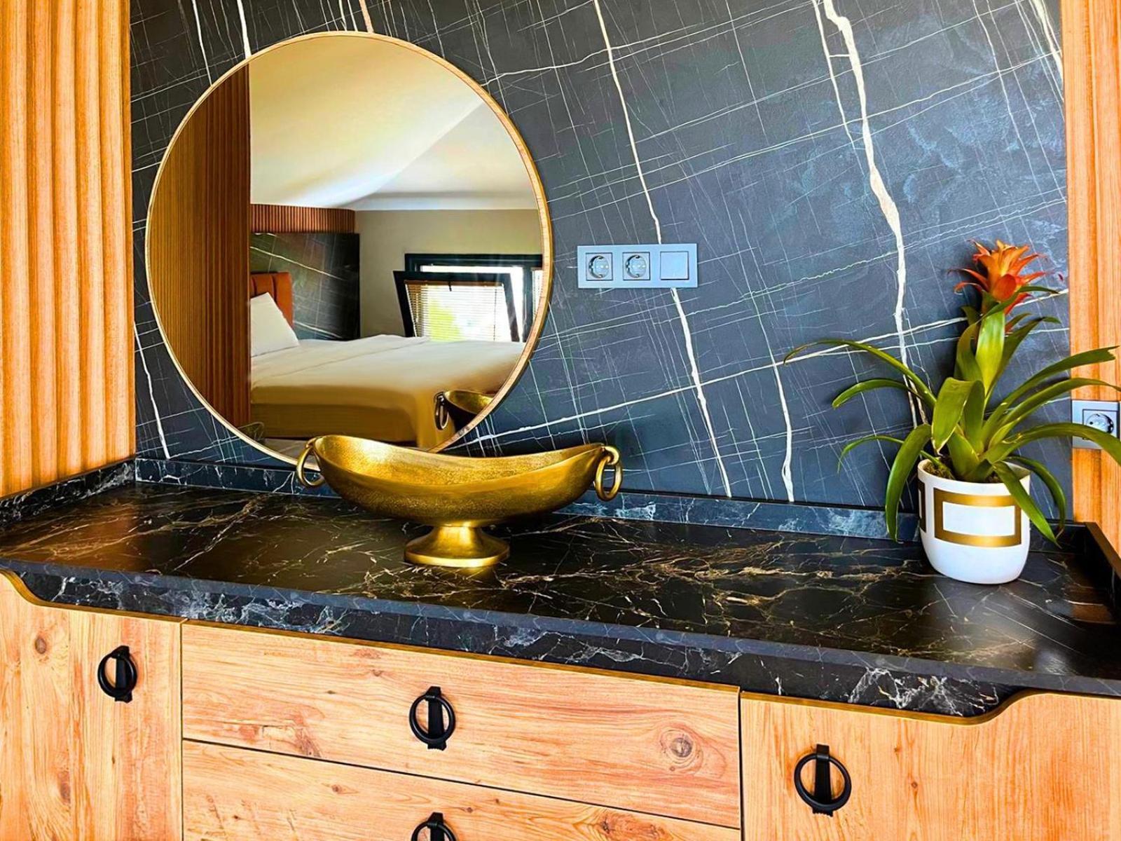 1314 Suite Hotel Istanbul Arnavutkoy Buitenkant foto