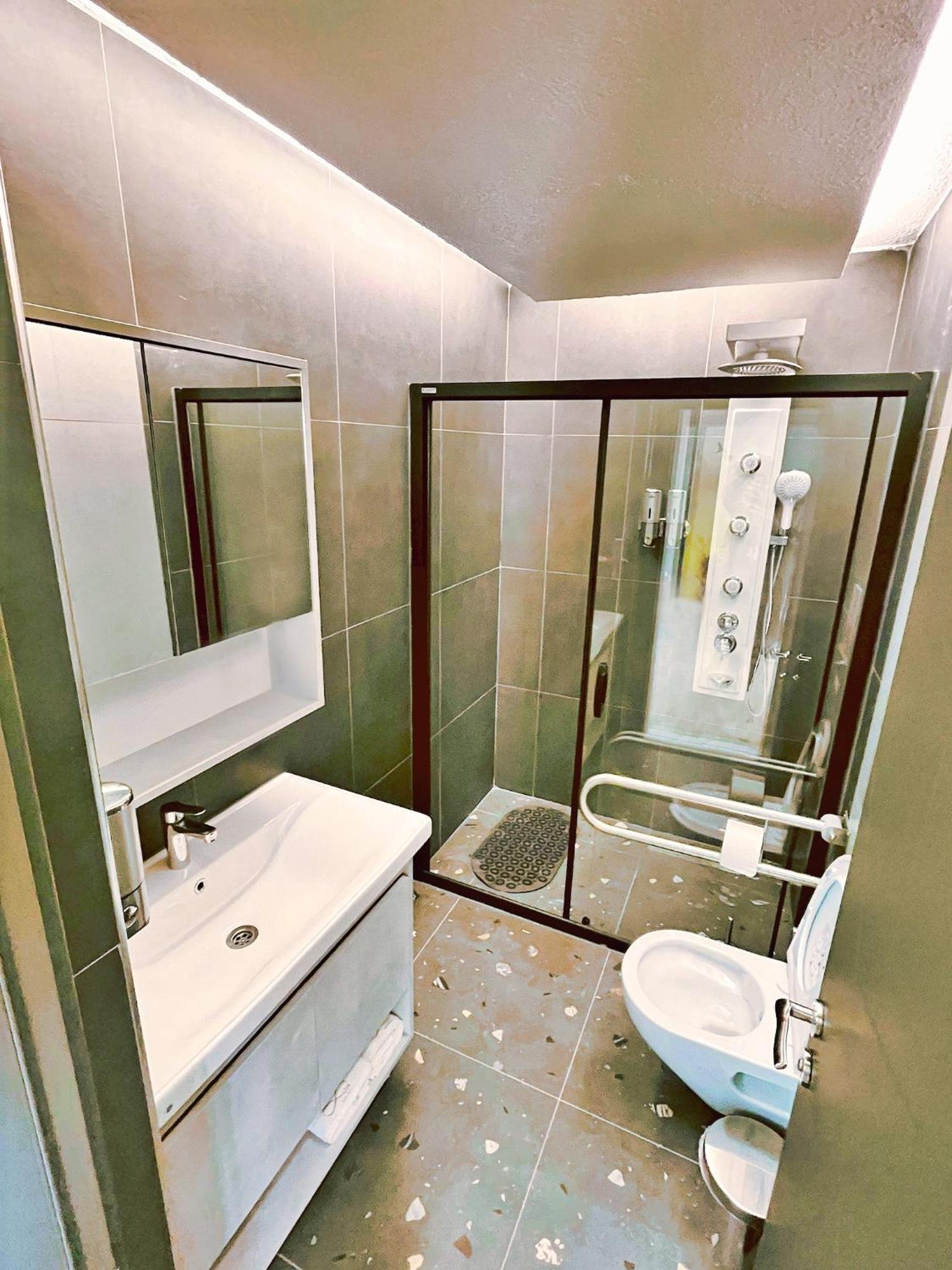 1314 Suite Hotel Istanbul Arnavutkoy Buitenkant foto